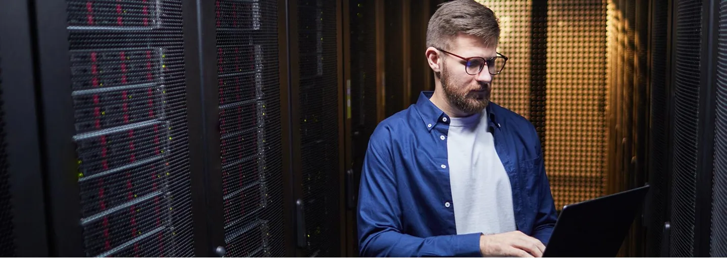 Field Engineer platform workflow connecting customers, vendors, and field engineers
